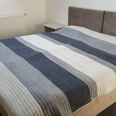 4 Osobowy Z Tarasem Zelwagi 15 Apartment